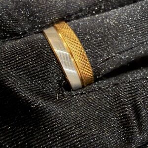22k gold men’s ring